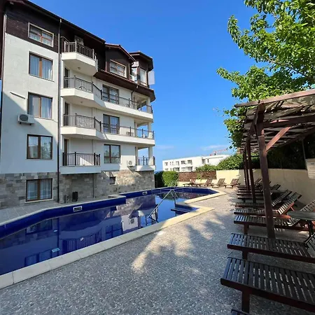 Апартаменти виста бийч апартментс A - Byala Vista A